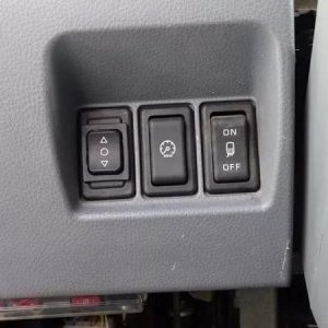 foto 6,5t / 4x4 Sklápěč Mitsubishi Pfau Rexter 6míst
